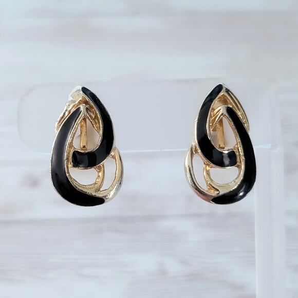 Vintage Clip On Earrings - Black & Gold Tone Interlocking 1" Statement - Picture 1 of 5